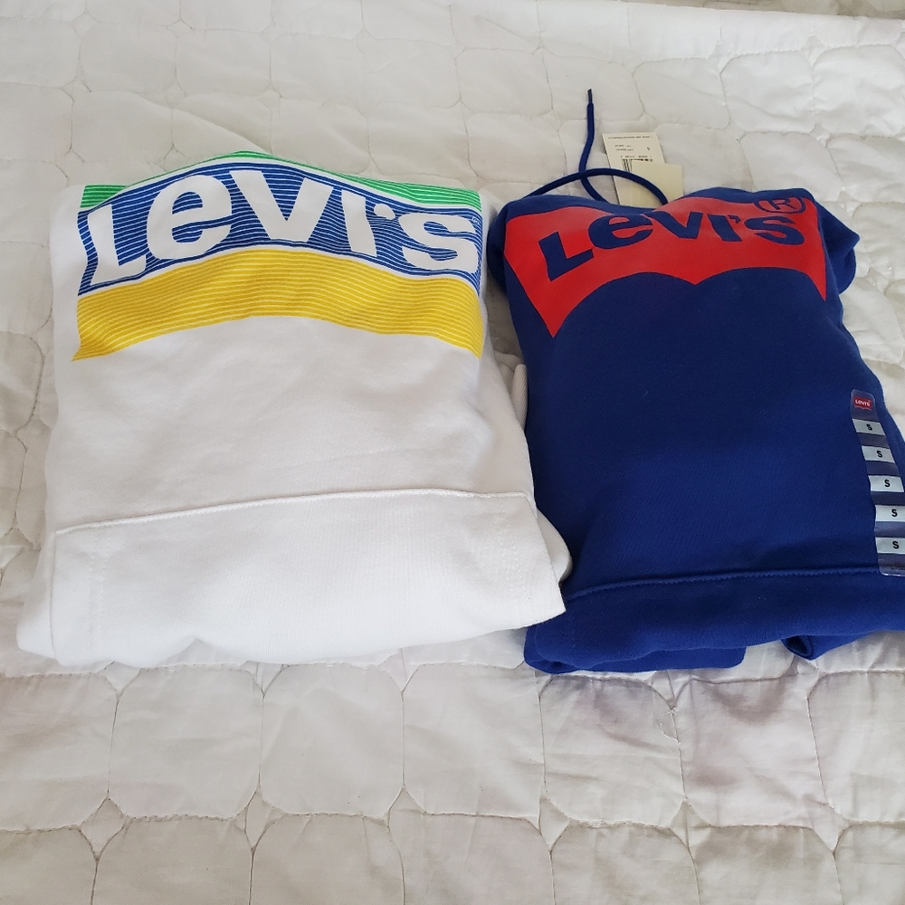 New Levi's hoodie
